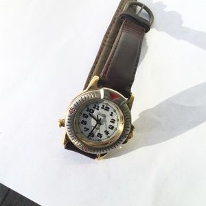 VINTAGE GUESS WATCH